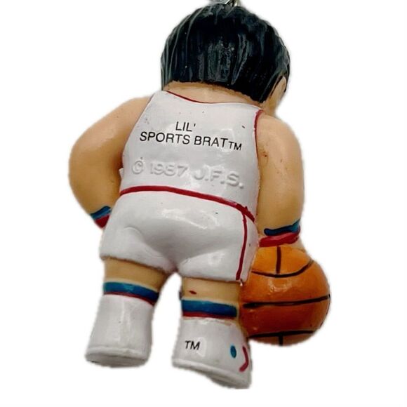 Vintage Detroit Pistons basketball keychain, figuring - Picture 2 of 4